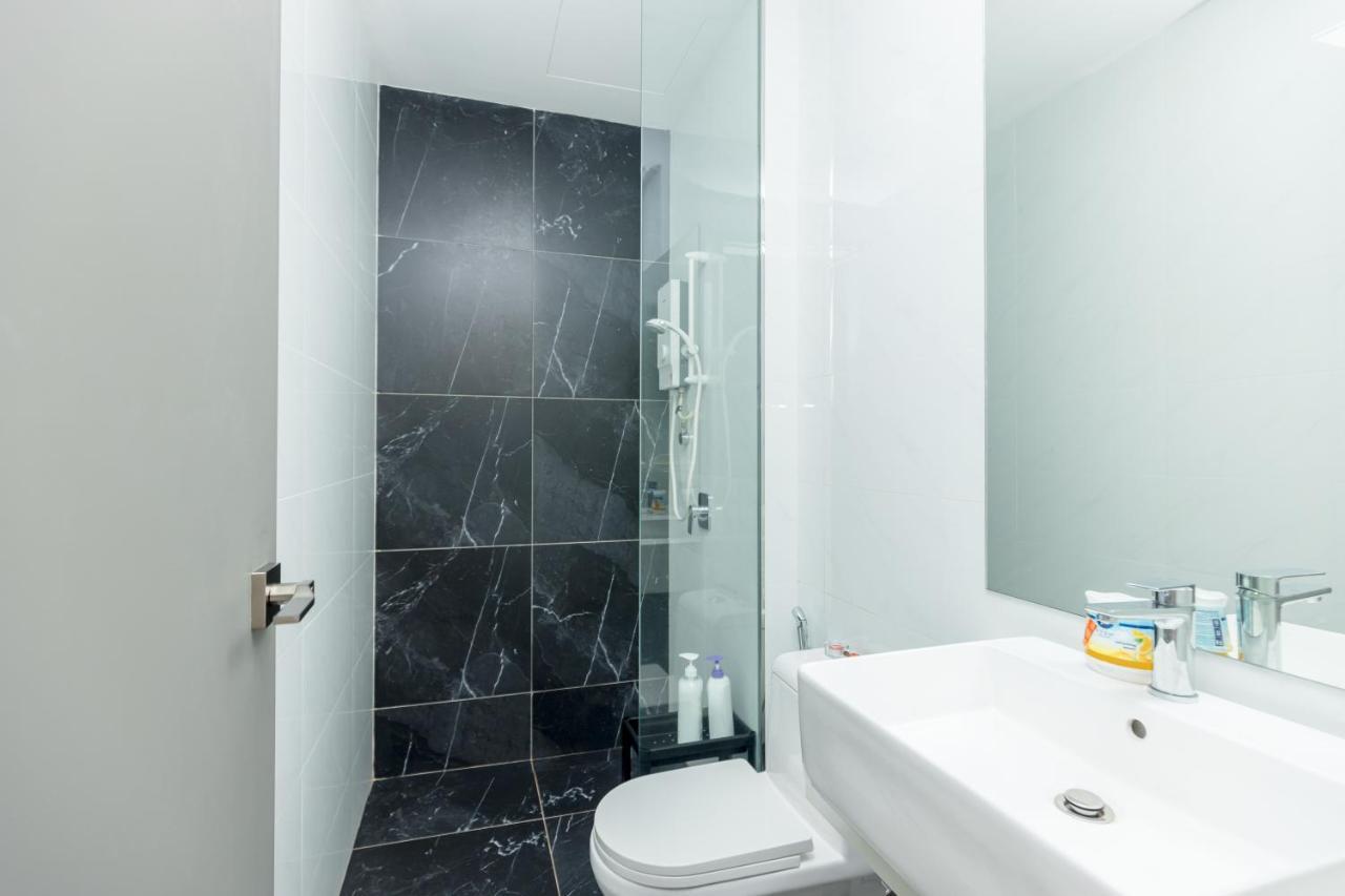 Beacon Executive Suite Penang George Town Eksteriør billede